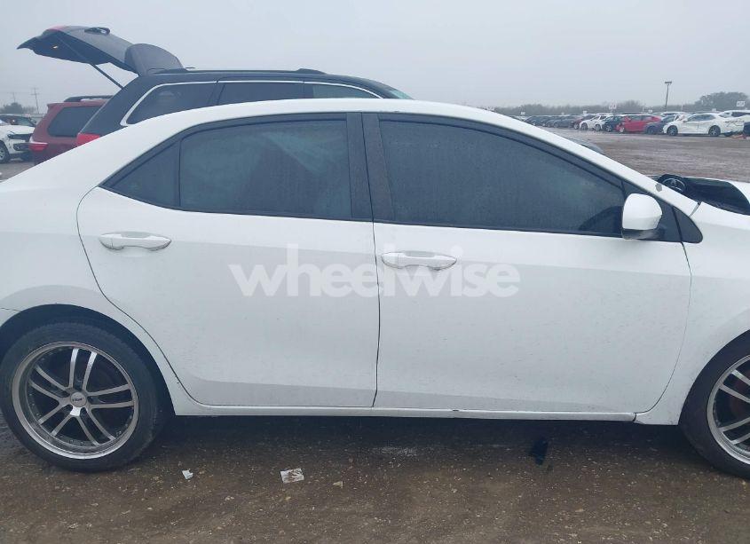 Photo 13 of 2015 Toyota Corolla L/LE/LE PLS/PRM/S/S PLS (VIN 5YFBURHE8FP287569)