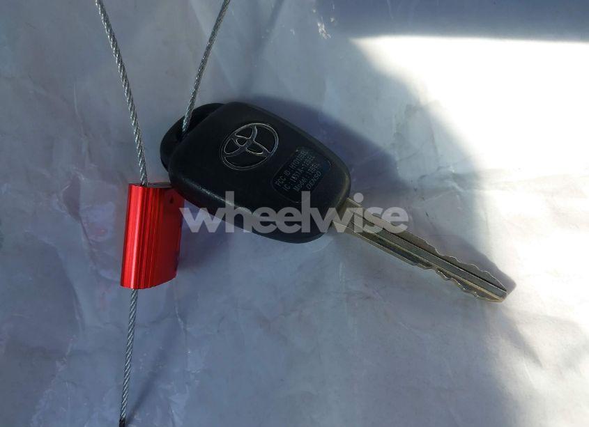 Photo 11 of 2015 Toyota Corolla LE (VIN 5YFBURHE8FP315273)