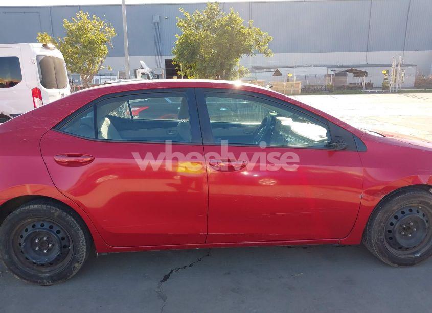 Photo 14 of 2015 Toyota Corolla LE (VIN 5YFBURHE8FP315273)
