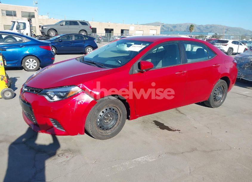 Photo 2 of 2015 Toyota Corolla LE (VIN 5YFBURHE8FP315273)