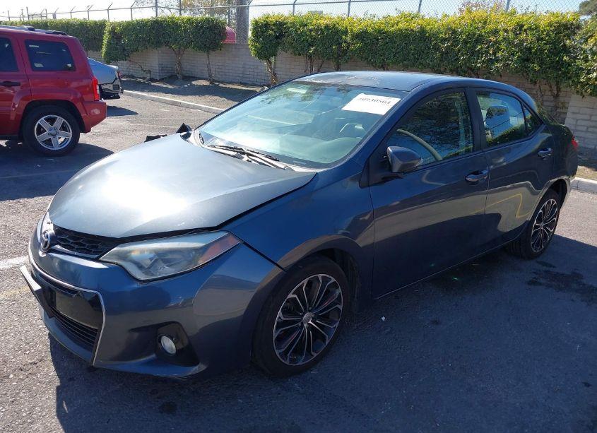 Photo 2 of 2015 Toyota Corolla S PLUS (VIN 5YFBURHE8FP321588)