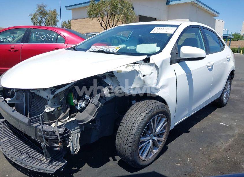 Photo 2 of 2015 Toyota Corolla L/LE/LE PLUS/LE PREMIUM/S/S PLUS/S PREMIUM (VIN 5YFBURHE8FP323230)