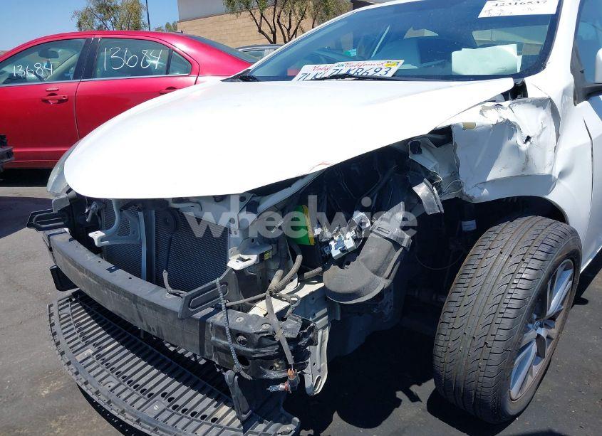 Photo 6 of 2015 Toyota Corolla L/LE/LE PLUS/LE PREMIUM/S/S PLUS/S PREMIUM (VIN 5YFBURHE8FP323230)