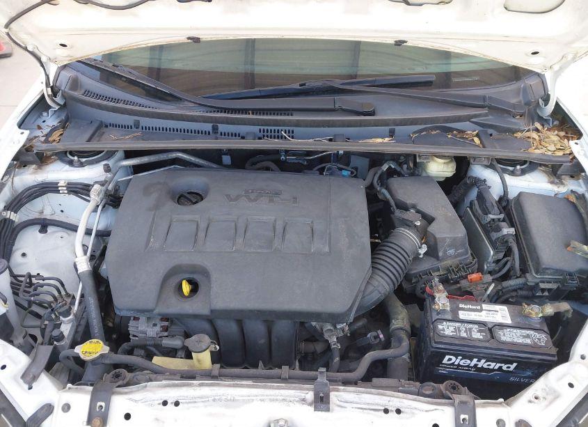 Photo 10 of 2015 Toyota Corolla L (VIN 5YFBURHE8FP336947)