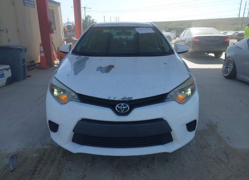 Photo 12 of 2015 Toyota Corolla L (VIN 5YFBURHE8FP336947)