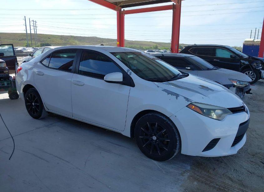 Photo 13 of 2015 Toyota Corolla L (VIN 5YFBURHE8FP336947)