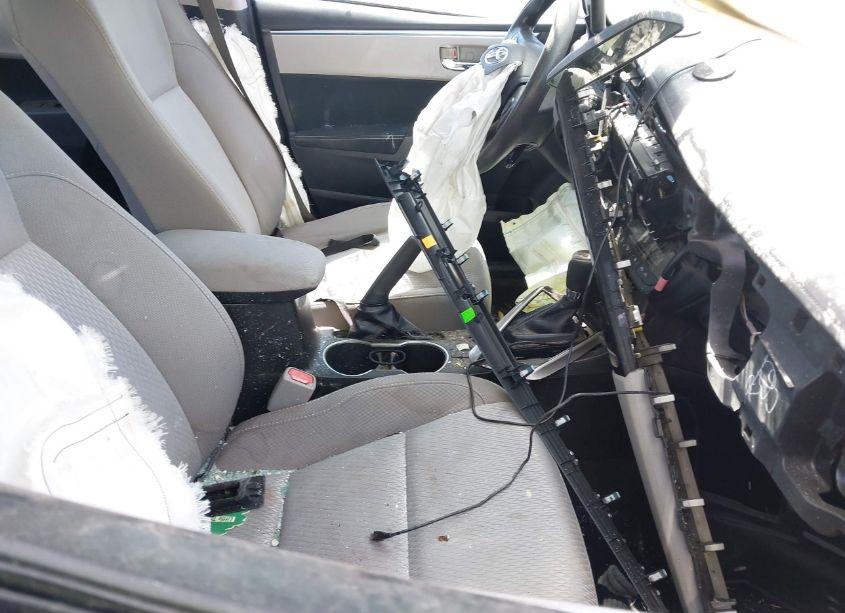 Photo 5 of 2016 Toyota Corolla LE (VIN 5YFBURHE8GP387415)