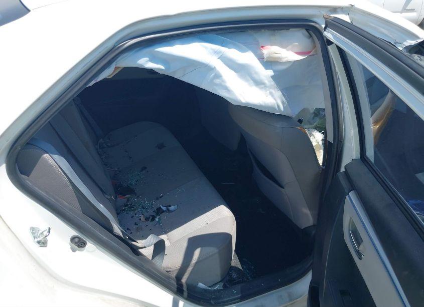 Photo 8 of 2016 Toyota Corolla LE (VIN 5YFBURHE8GP387415)