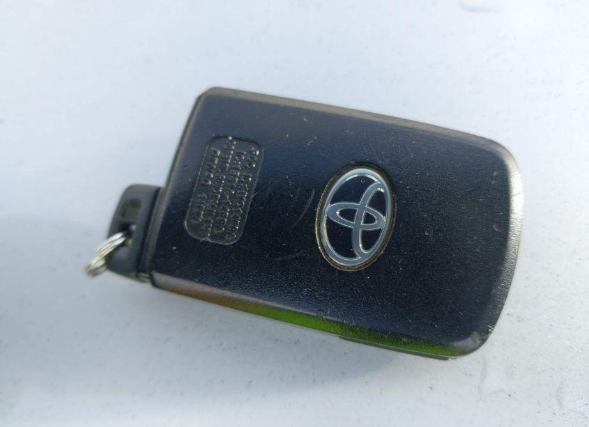 Photo 11 of 2016 Toyota Corolla S PREMIUM (VIN 5YFBURHE8GP388998)