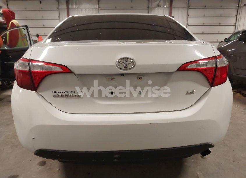 Photo 16 of 2016 Toyota Corolla LE (VIN 5YFBURHE8GP417271)