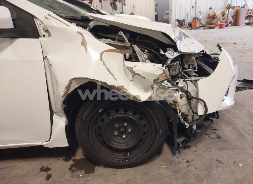 Photo 17 of 2016 Toyota Corolla LE (VIN 5YFBURHE8GP417271)