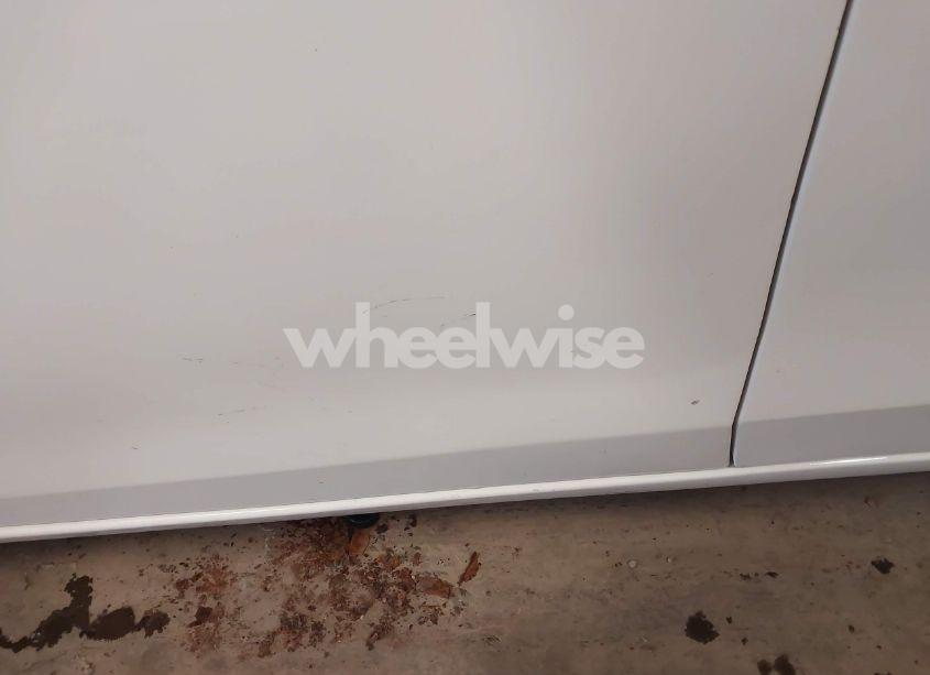 Photo 18 of 2016 Toyota Corolla LE (VIN 5YFBURHE8GP417271)