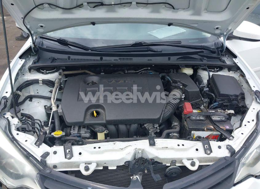 Photo 10 of 2016 Toyota Corolla LE (VIN 5YFBURHE8GP482590)