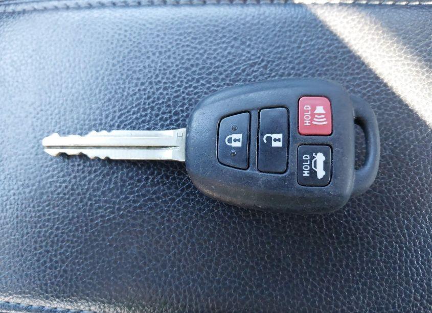 Photo 11 of 2016 Toyota Corolla S PLUS (VIN 5YFBURHE8GP490396)