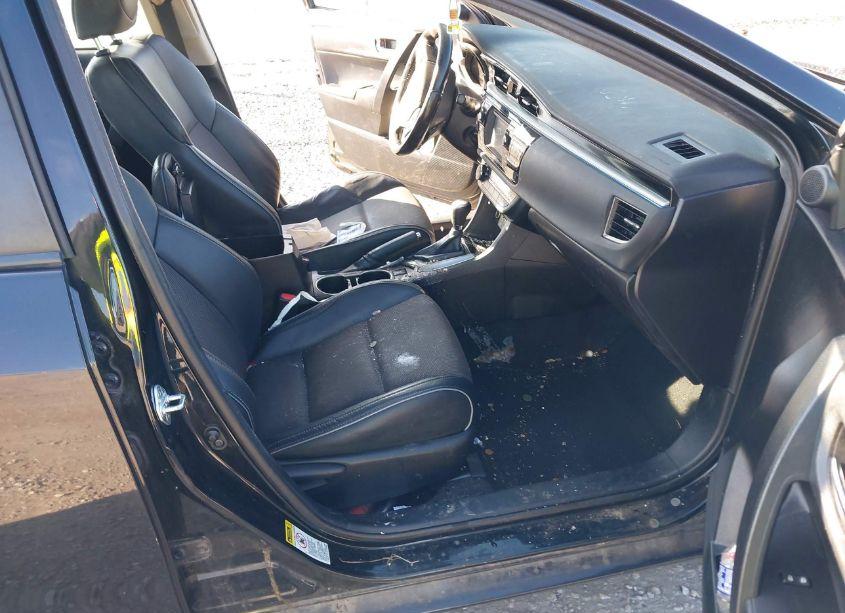 Photo 5 of 2016 Toyota Corolla S PLUS (VIN 5YFBURHE8GP490396)