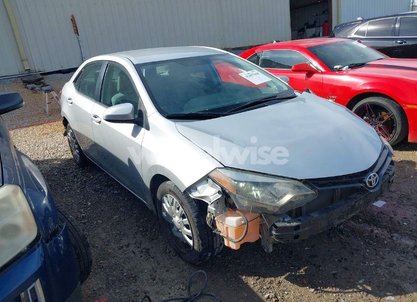 2016 Toyota Corolla LE (VIN 5YFBURHE8GP493282) main photo