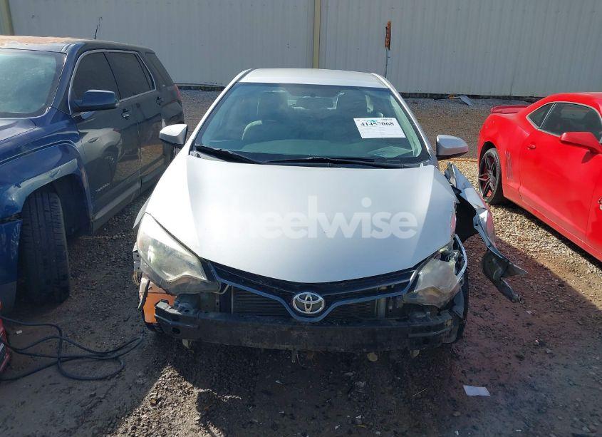 Photo 13 of 2016 Toyota Corolla LE (VIN 5YFBURHE8GP493282)