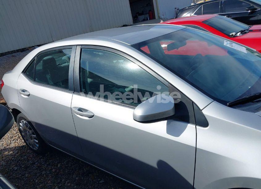 Photo 14 of 2016 Toyota Corolla LE (VIN 5YFBURHE8GP493282)