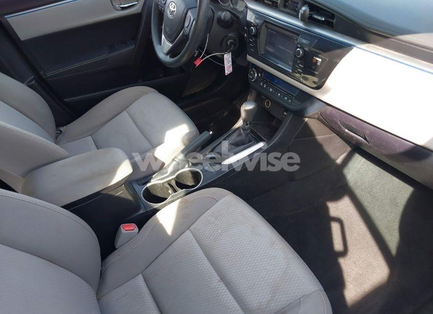 Photo 5 of 2016 Toyota Corolla LE (VIN 5YFBURHE8GP493282)