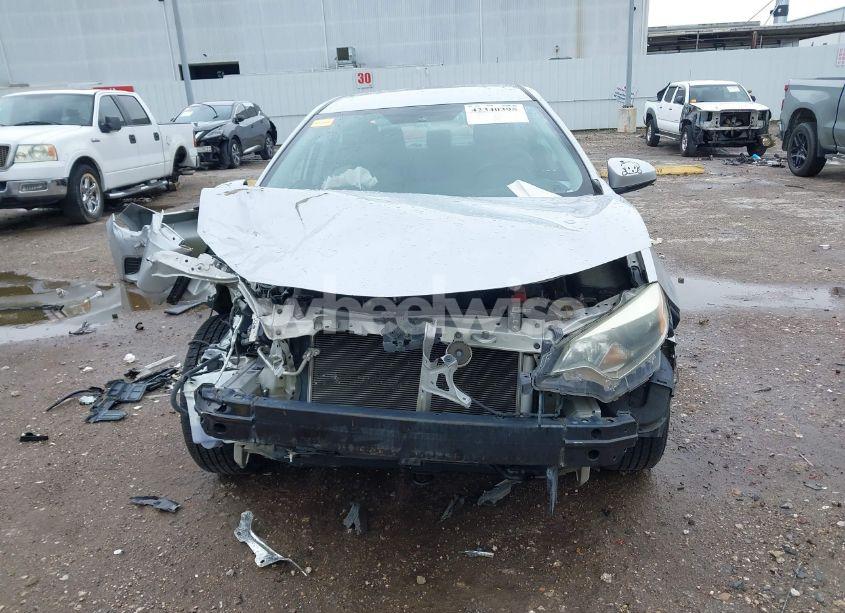 Photo 13 of 2016 Toyota Corolla L/LE/LE PLUS/LE PREMIUM/S/S PLUS/S PREMIUM/S W/SPECIAL EDITION PKG (VIN 5YFBURHE8GP498501)