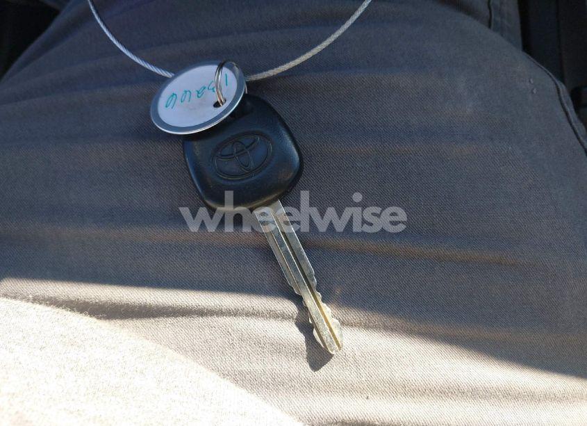 Photo 11 of 2016 Toyota Corolla L (VIN 5YFBURHE8GP498711)