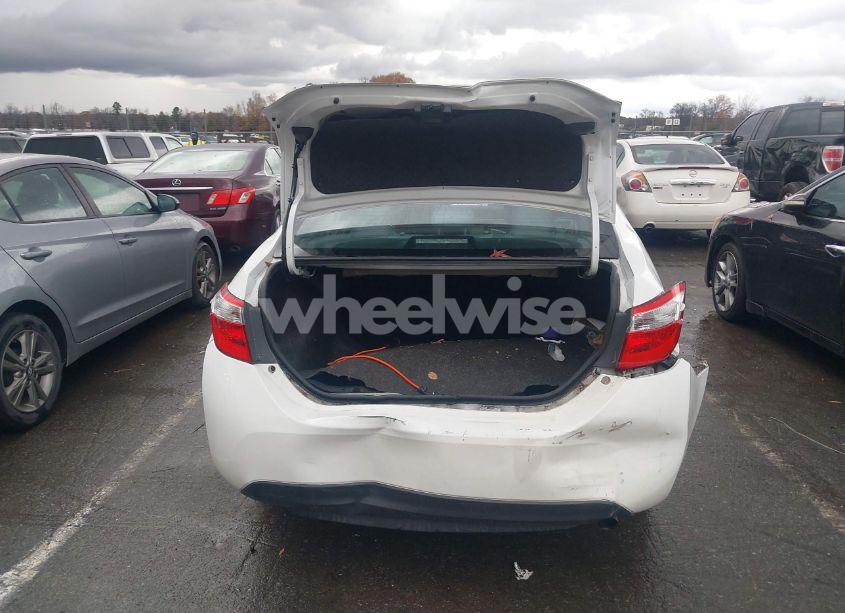 Photo 16 of 2016 Toyota Corolla LE (VIN 5YFBURHE8GP512056)