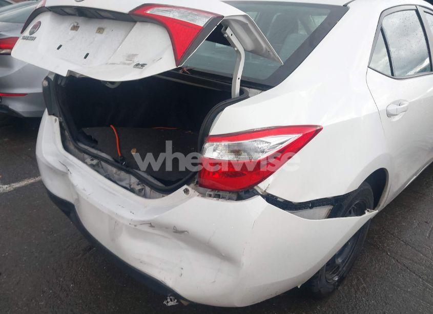 Photo 17 of 2016 Toyota Corolla LE (VIN 5YFBURHE8GP512056)