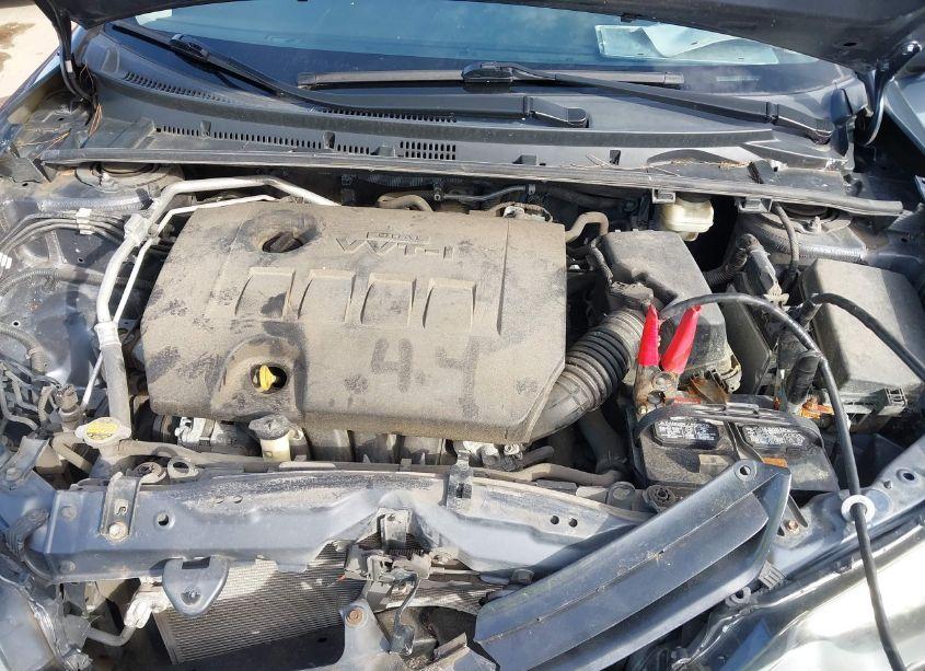 Photo 10 of 2016 Toyota Corolla LE (VIN 5YFBURHE8GP523302)