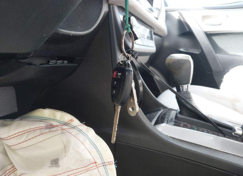 Photo 11 of 2016 Toyota Corolla LE (VIN 5YFBURHE8GP523302)