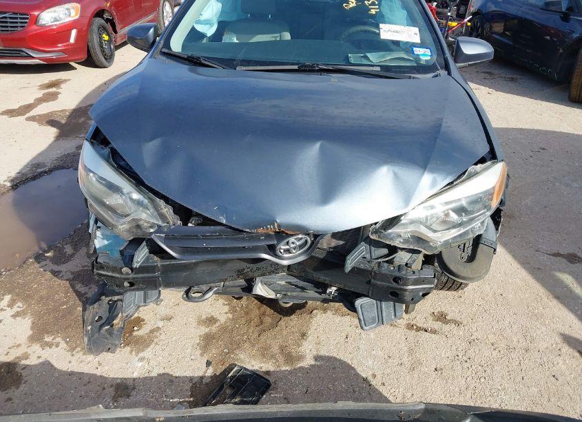 Photo 6 of 2016 Toyota Corolla LE (VIN 5YFBURHE8GP523302)