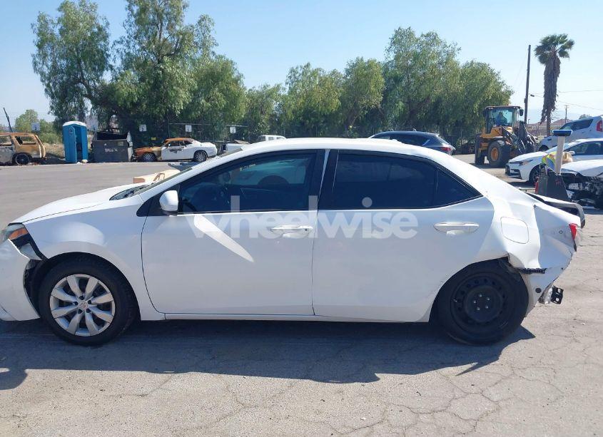 Photo 14 of 2016 Toyota Corolla LE (VIN 5YFBURHE8GP523512)