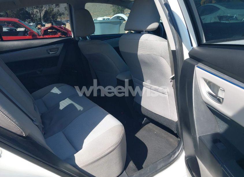 Photo 8 of 2016 Toyota Corolla LE (VIN 5YFBURHE8GP523512)