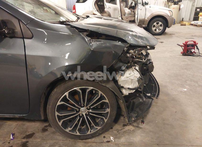 Photo 18 of 2016 Toyota Corolla S PLUS (VIN 5YFBURHE8GP532999)