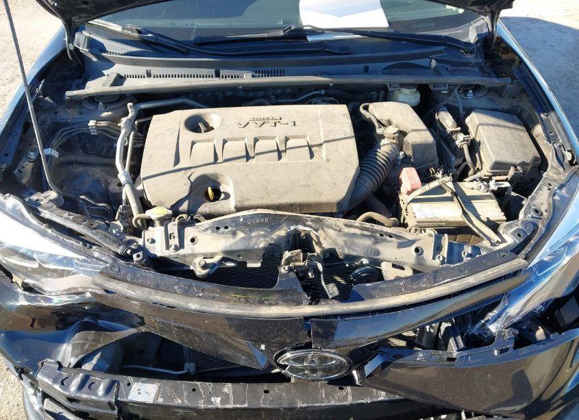 Photo 10 of 2017 Toyota Corolla SE (VIN 5YFBURHE8HP583016)