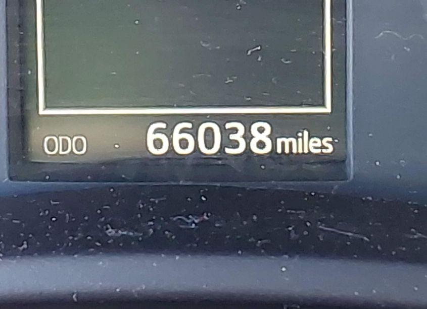 Photo 15 of 2017 Toyota Corolla SE (VIN 5YFBURHE8HP583016)