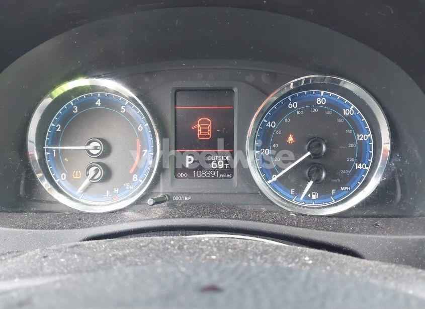 Photo 7 of 2017 Toyota Corolla LE (VIN 5YFBURHE8HP597076)