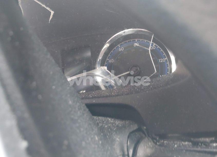 Photo 15 of 2017 Toyota Corolla LE (VIN 5YFBURHE8HP601174)