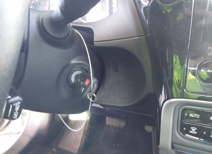 Photo 11 of 2017 Toyota Corolla SE (VIN 5YFBURHE8HP603751)