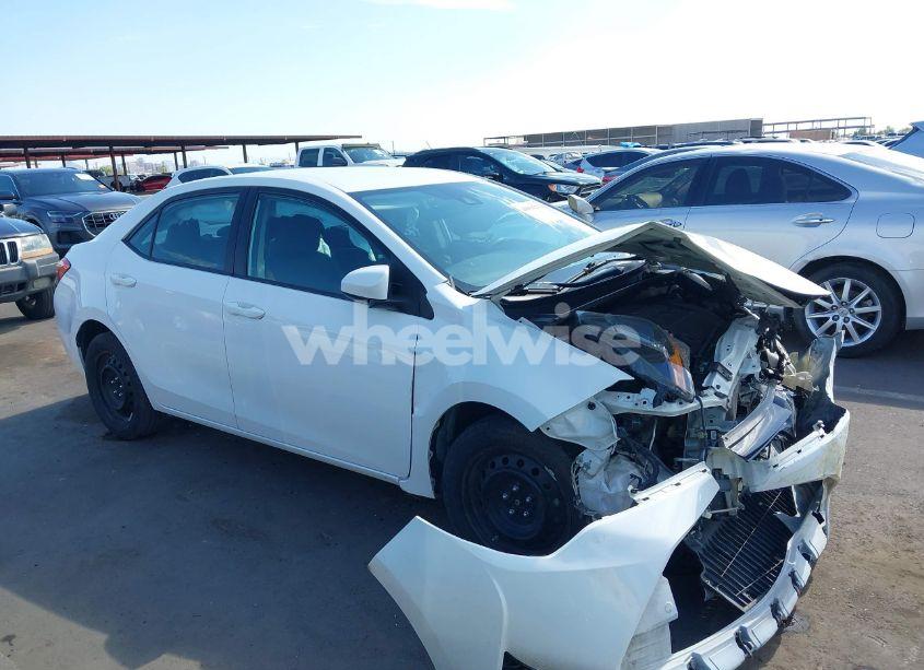 2017 Toyota Corolla LE (VIN 5YFBURHE8HP609050) main photo