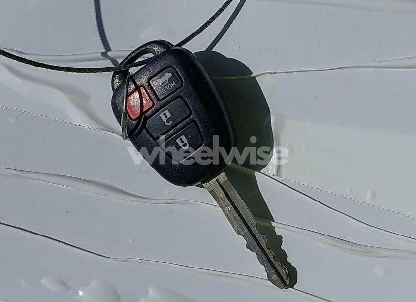 Photo 11 of 2017 Toyota Corolla LE (VIN 5YFBURHE8HP609050)