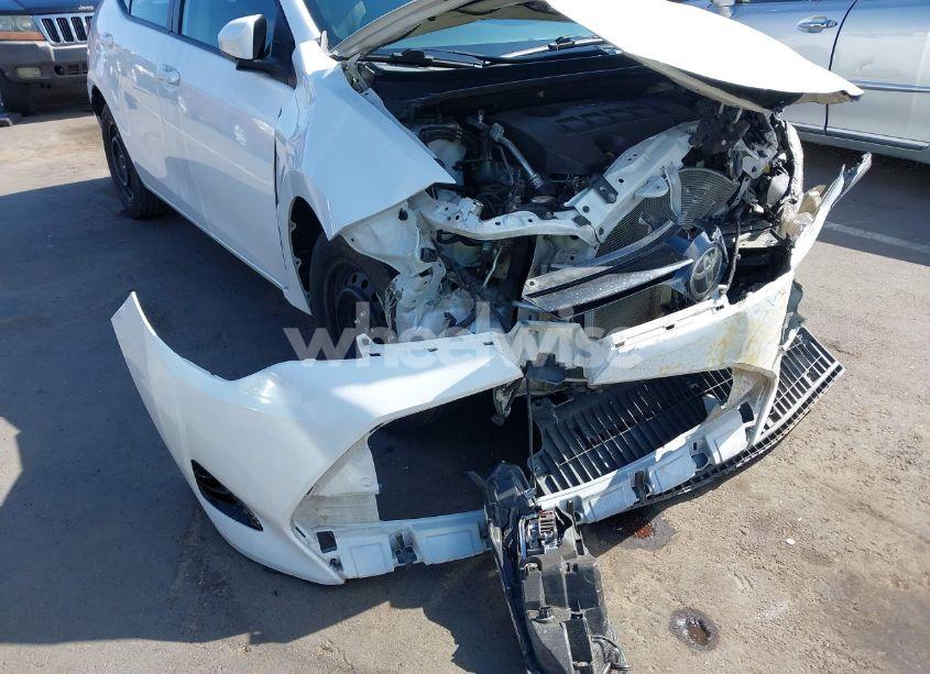 Photo 12 of 2017 Toyota Corolla LE (VIN 5YFBURHE8HP609050)