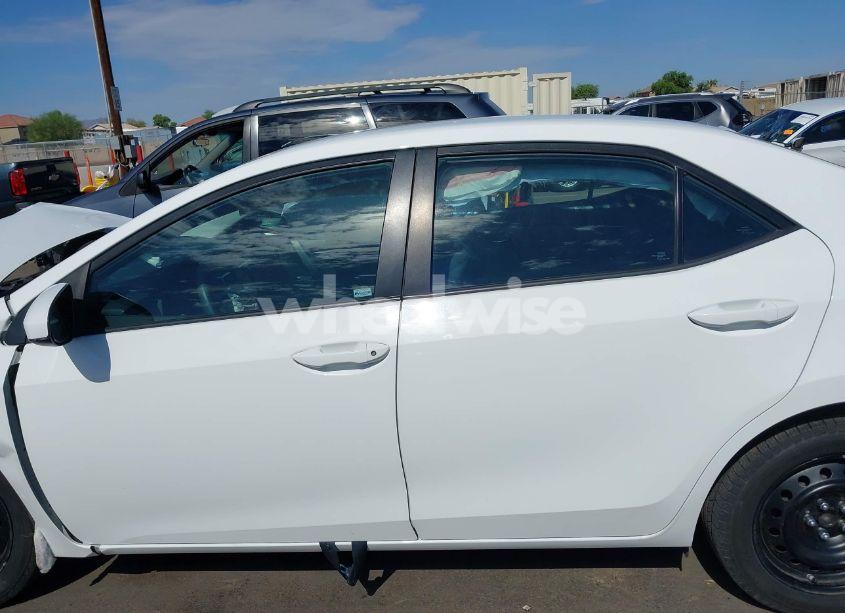 Photo 15 of 2017 Toyota Corolla LE (VIN 5YFBURHE8HP609050)