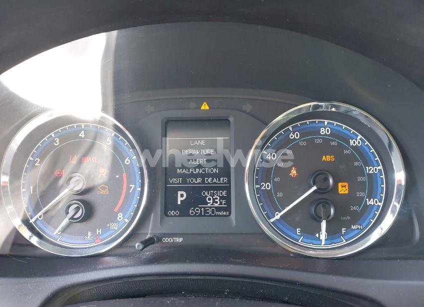 Photo 7 of 2017 Toyota Corolla LE (VIN 5YFBURHE8HP609050)