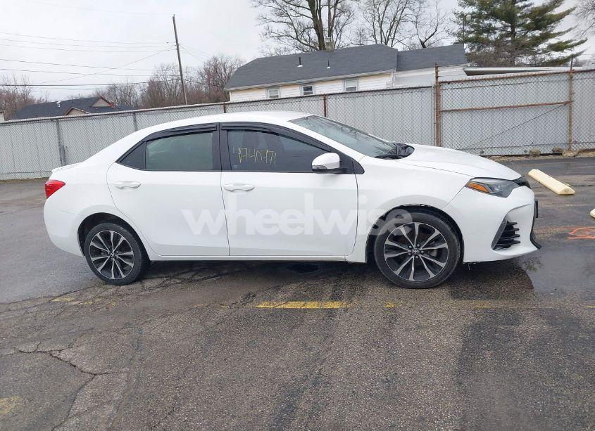 Photo 14 of 2017 Toyota Corolla SE (VIN 5YFBURHE8HP624714)