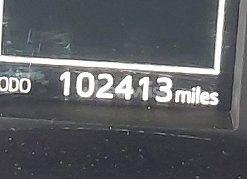 Photo 16 of 2017 Toyota Corolla SE (VIN 5YFBURHE8HP624714)