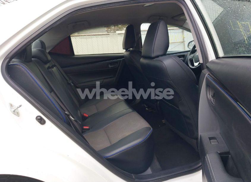 Photo 8 of 2017 Toyota Corolla SE (VIN 5YFBURHE8HP624714)