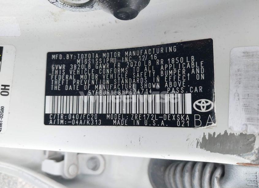 Photo 9 of 2017 Toyota Corolla SE (VIN 5YFBURHE8HP624714)