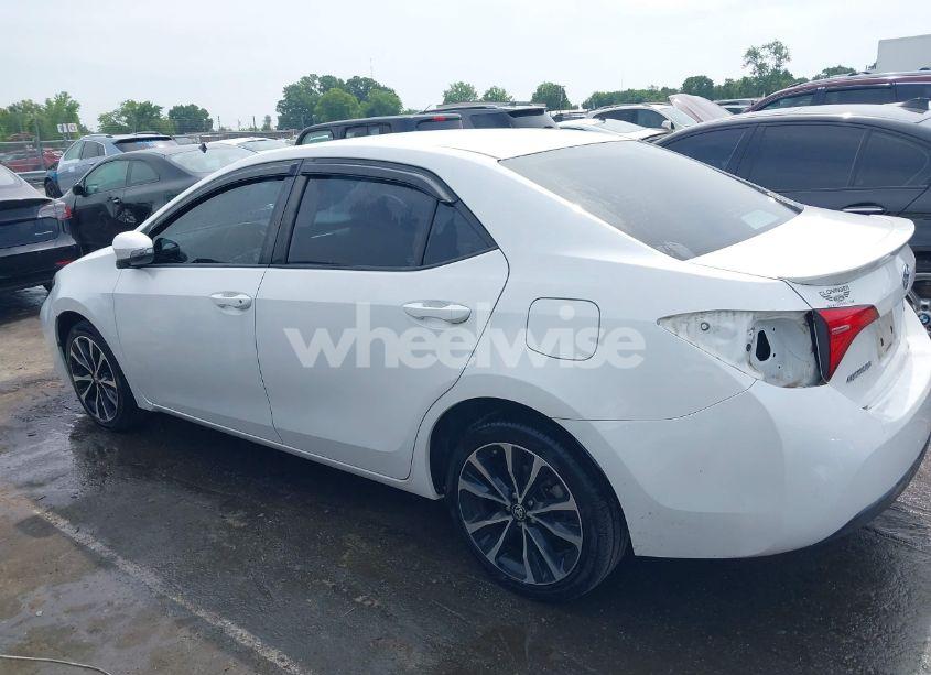 Photo 15 of 2017 Toyota Corolla SE (VIN 5YFBURHE8HP635261)