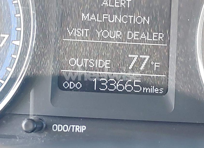 Photo 16 of 2017 Toyota Corolla LE (VIN 5YFBURHE8HP659222)