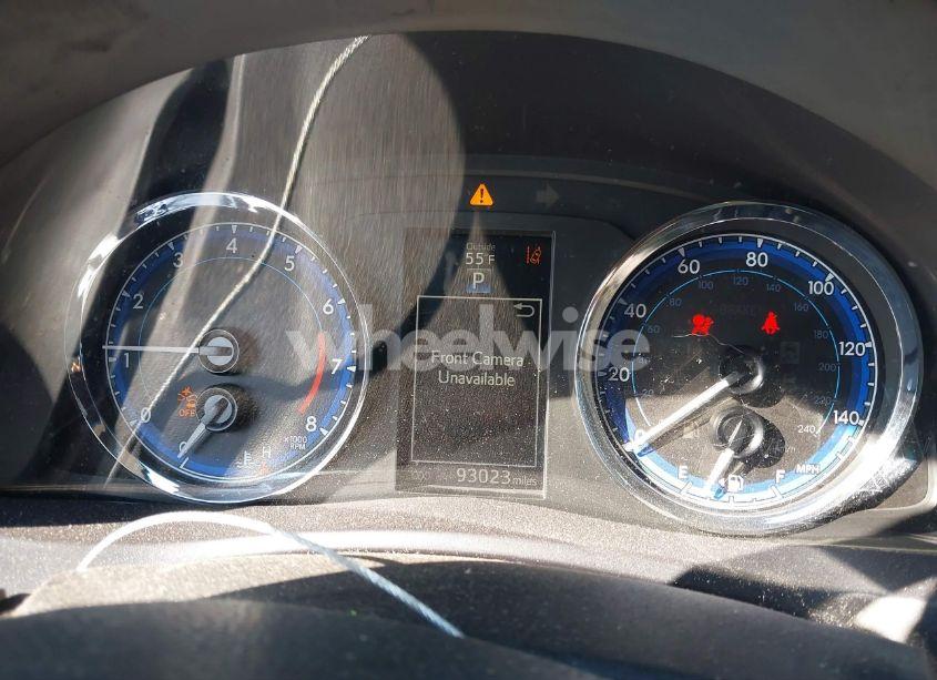 Photo 15 of 2017 Toyota Corolla SE (VIN 5YFBURHE8HP661679)